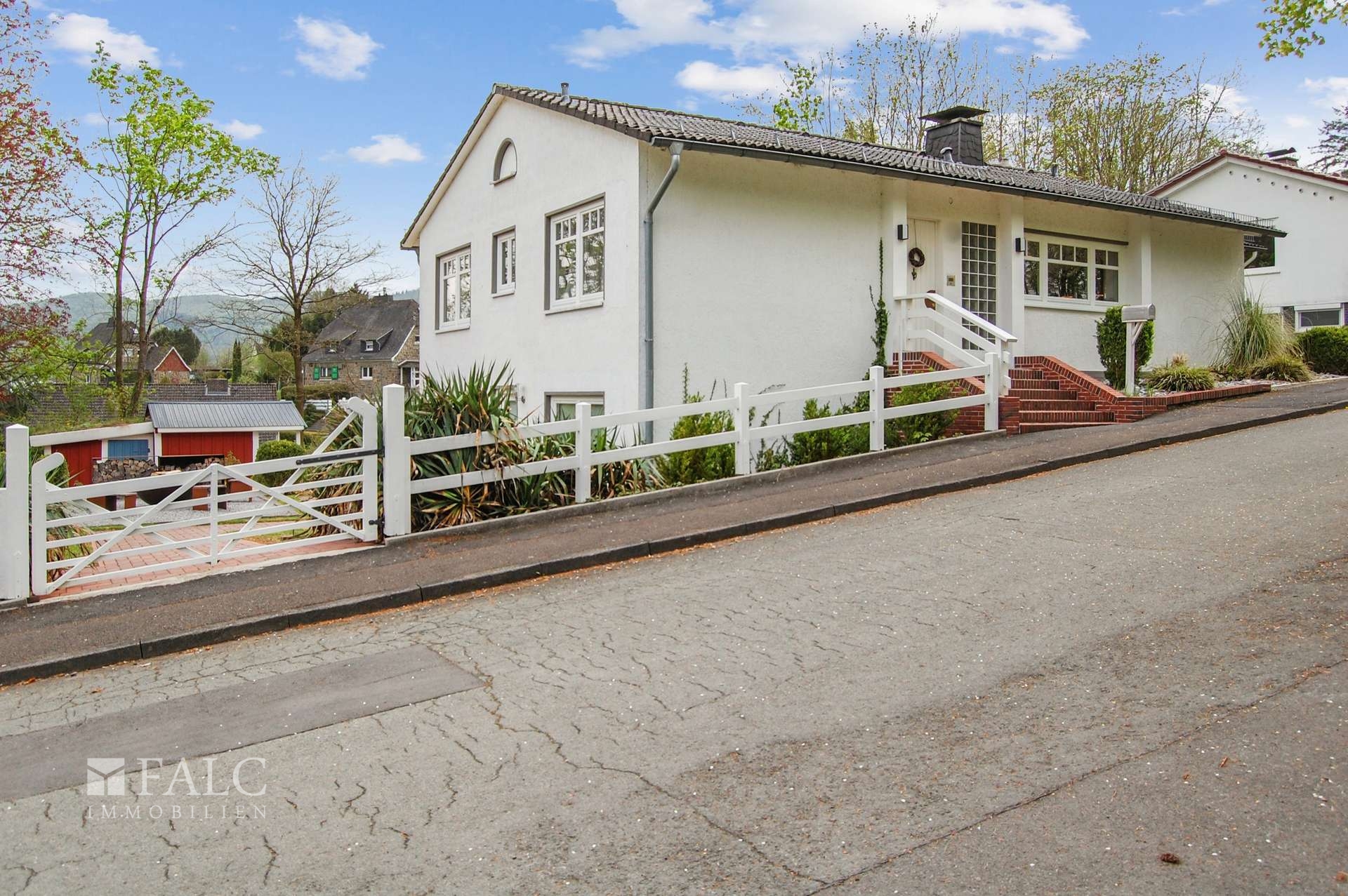 Haus seitlich unten